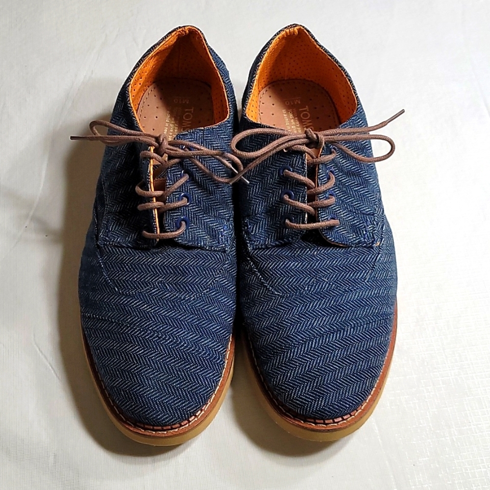 Tom's Size 10M Shoes